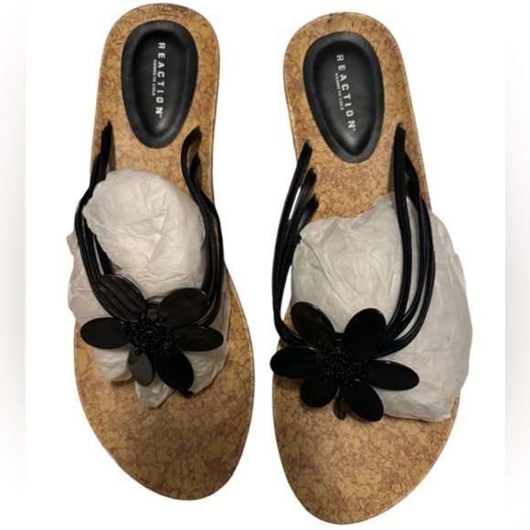 Reaction Kenneth Cole Floral Sandals Women’s Size 9M - Picture 1 of 5